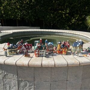 Santa’s Best Vintage 1995 Colorful Ceramic Christmas Village Set 26 Pieces